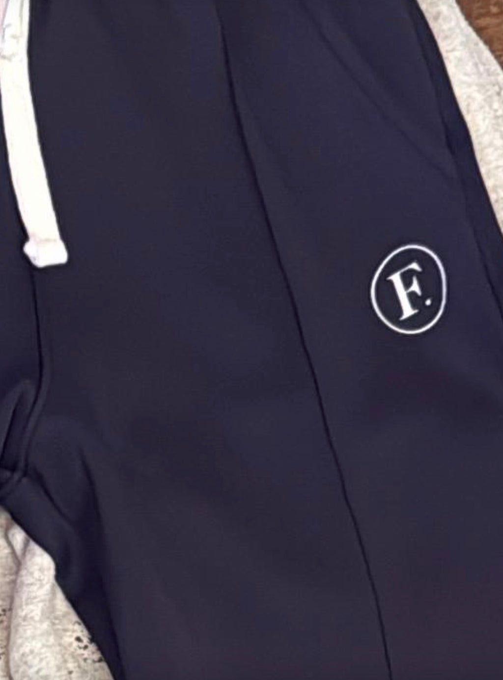 Bleus Collection Pin Tucked Seam Pants